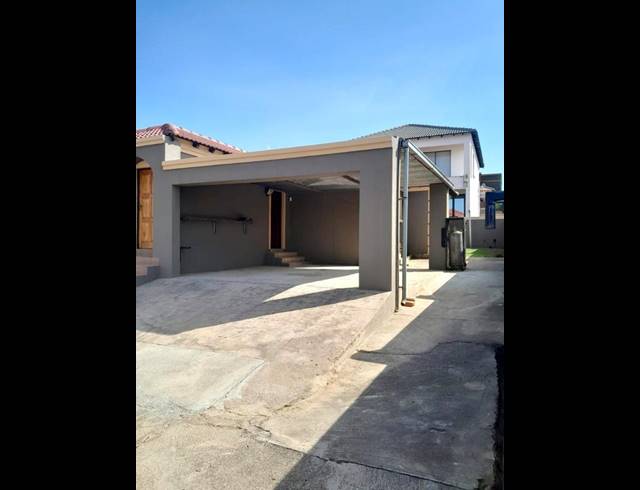 3 BEDROOM HOUSE FOR SALE IN MUNSIEVILLE SOUTH